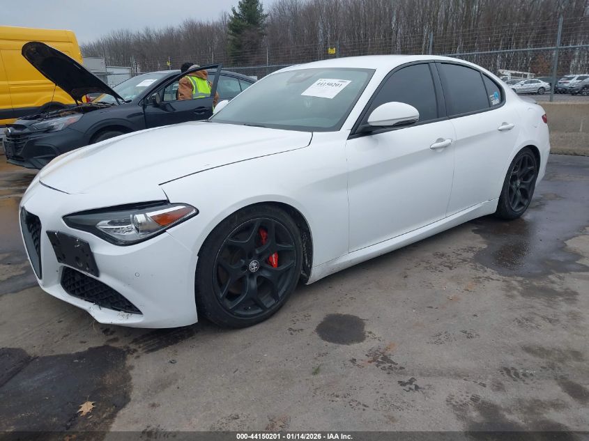Alfa Romeo Giulia 2020 — photo 2