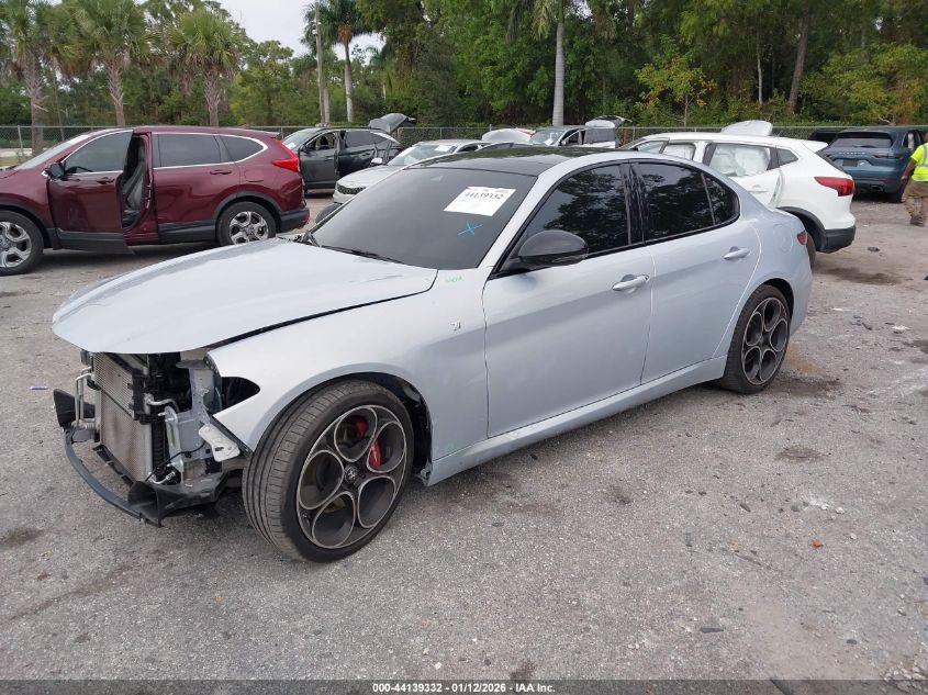 Alfa Romeo Giulia 2024 — photo 2