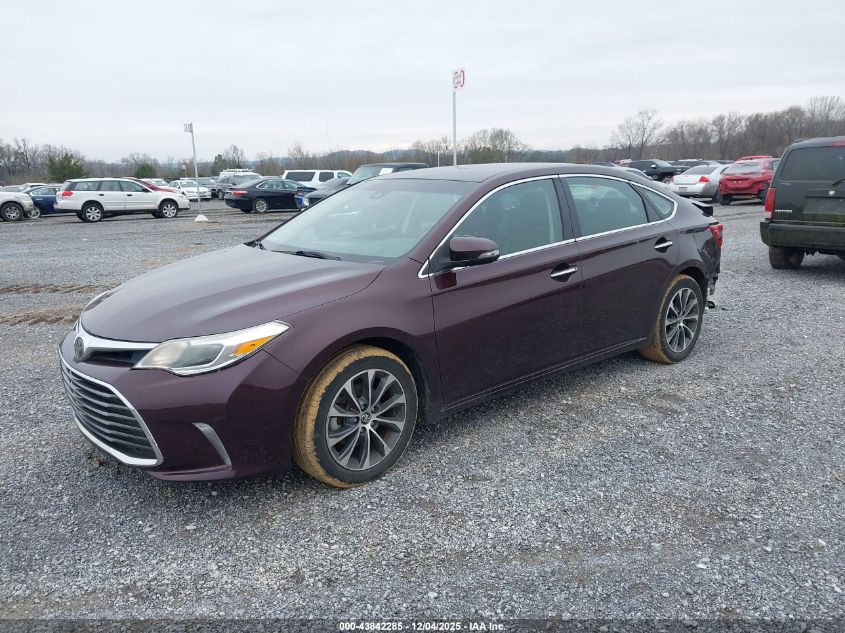 Toyota Avalon 2018 — photo 2