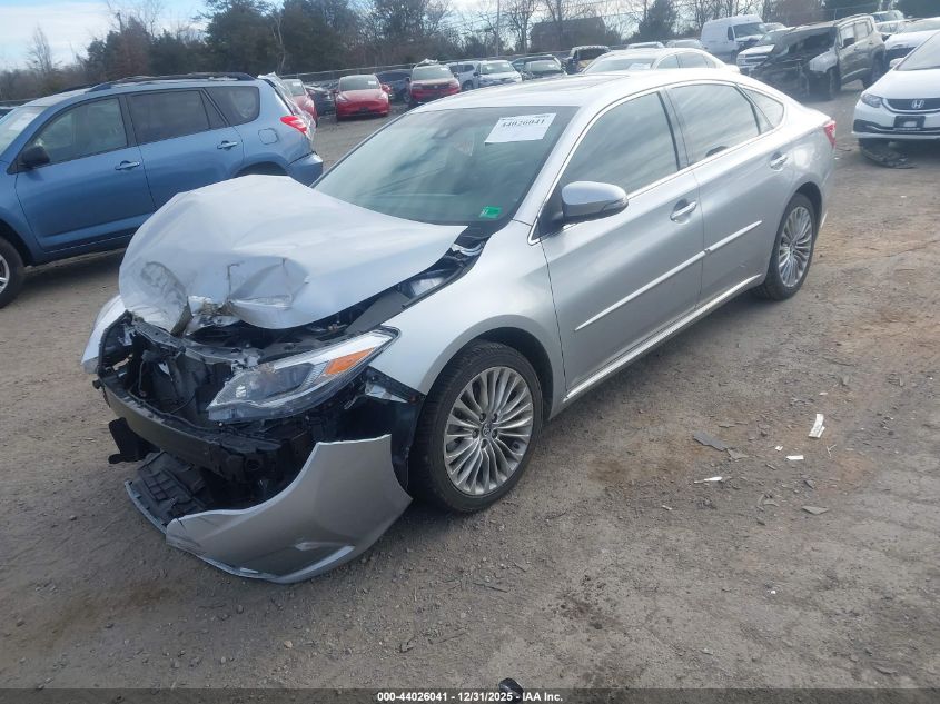 Toyota Avalon 2018 — photo 2