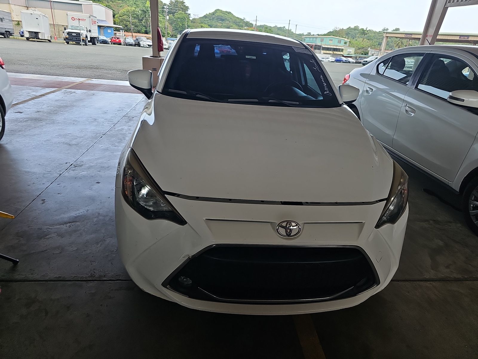 Toyota Yaris 2020 — photo 2