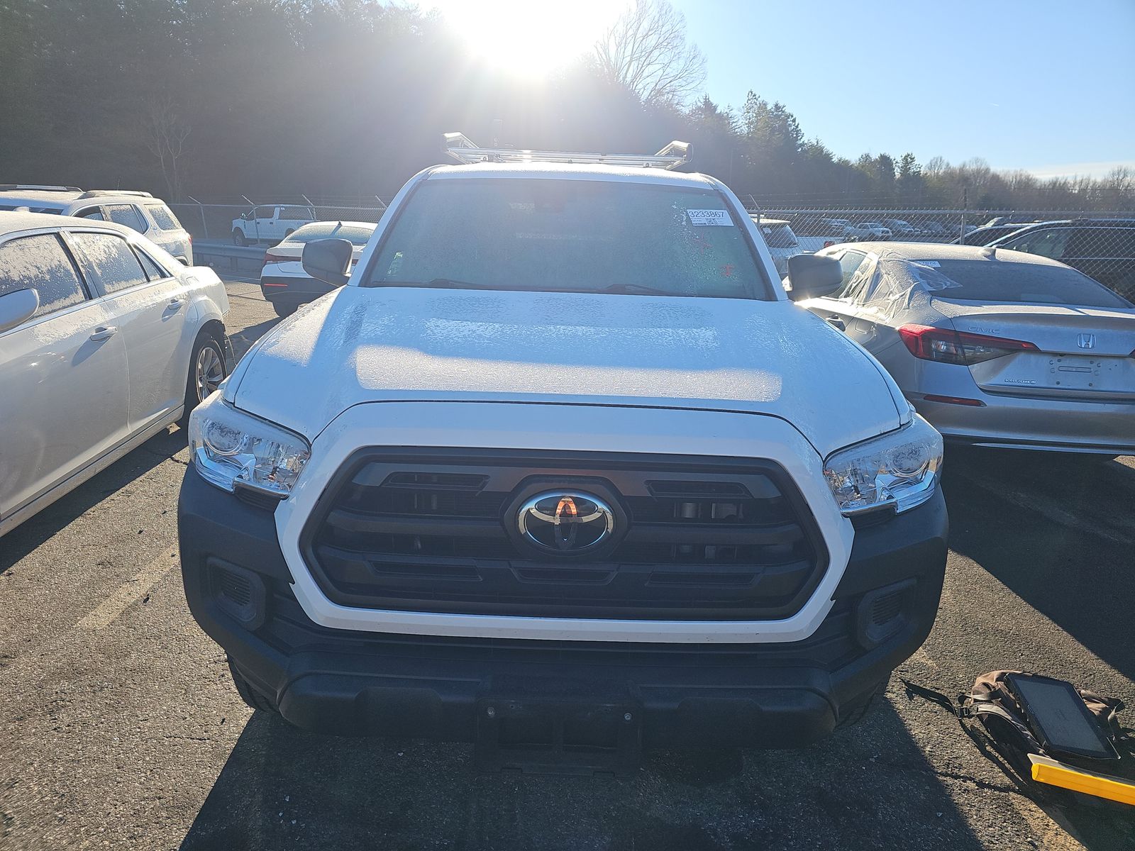 Toyota Tacoma 2019 — photo 2