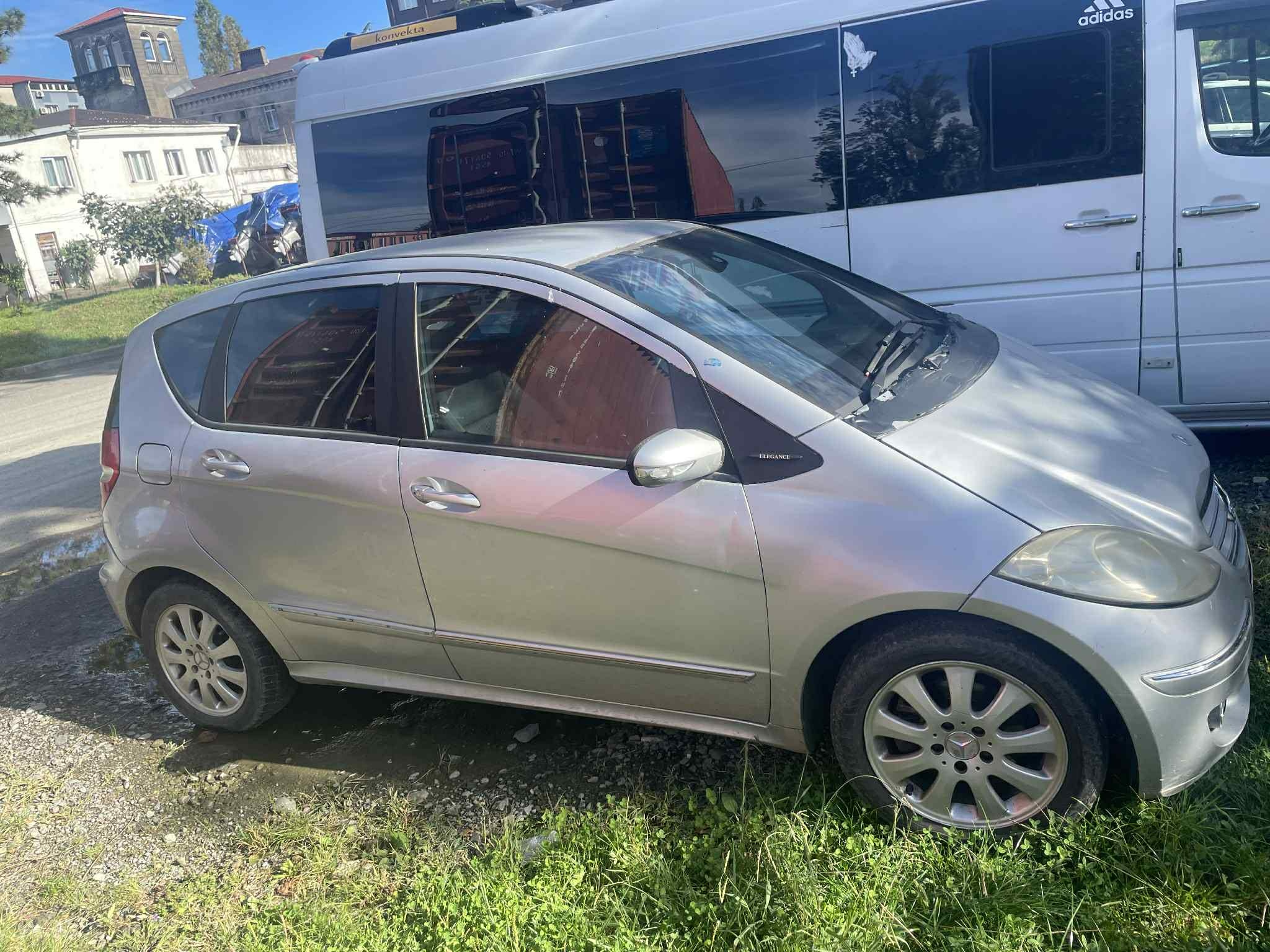 Mercedes-Benz A 200 2005 — photo 2