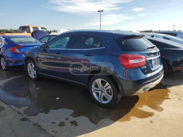 Mercedes-Benz CLA 250 2020 — photo 2