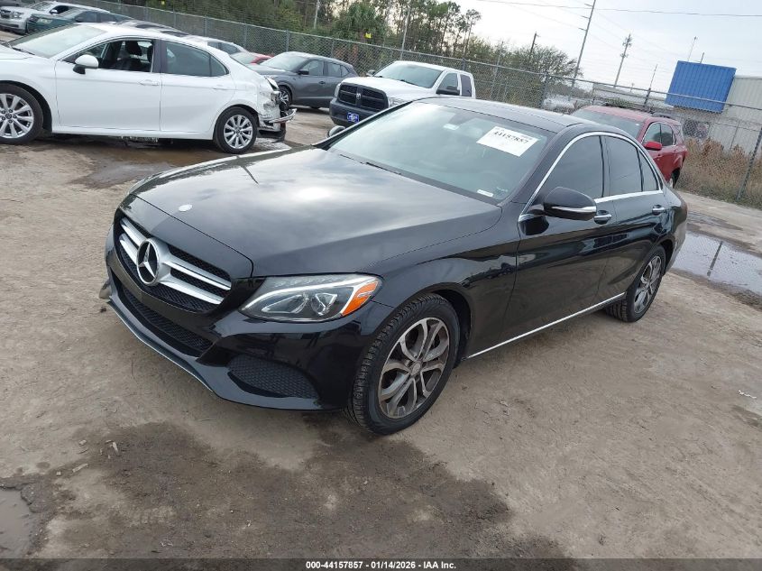 Mercedes-Benz C 300 2015 — photo 2