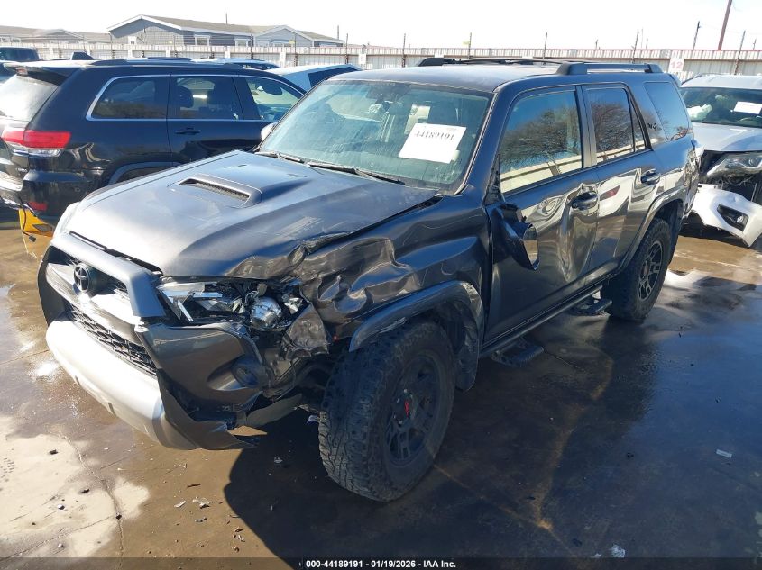 Toyota 4 Runner 2019 — photo 2
