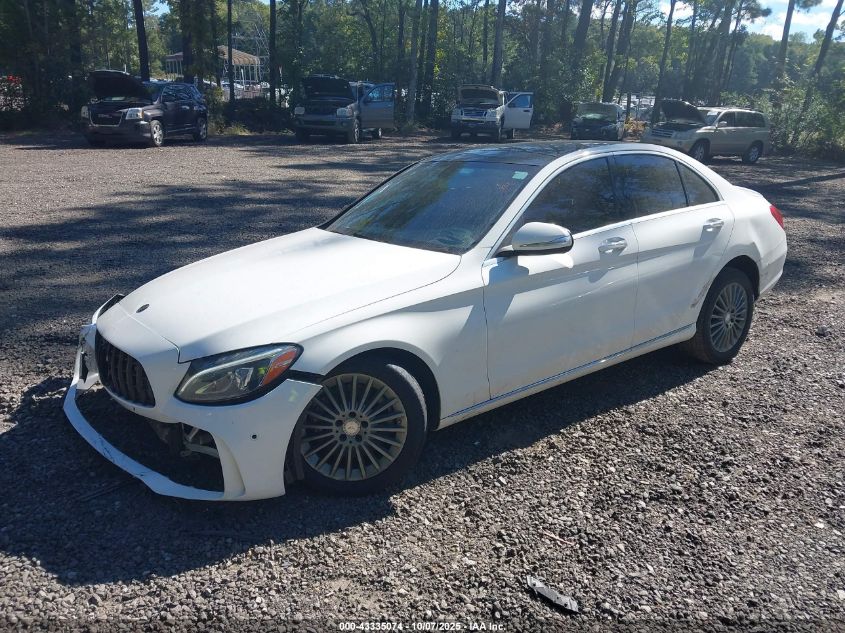 Mercedes-Benz C 300 2015 — photo 2