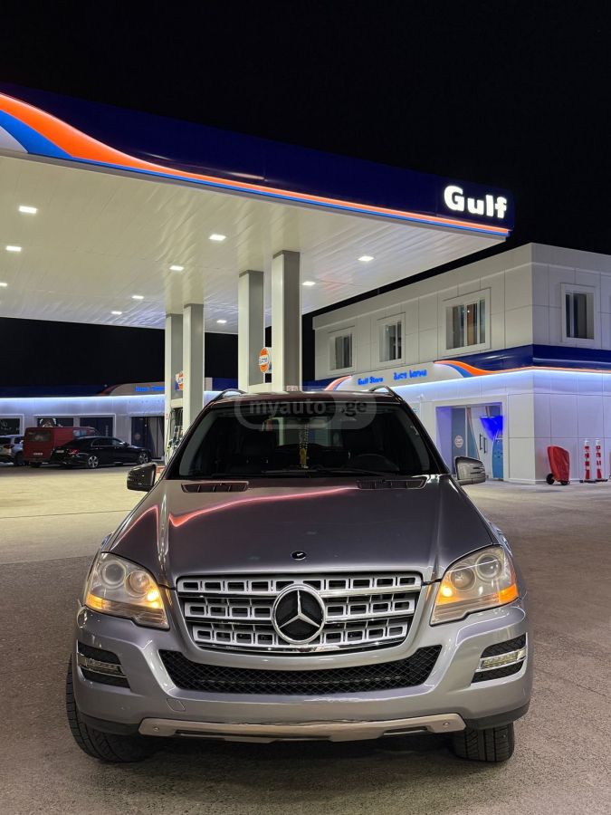 Mercedes-Benz ML 350 2013 — photo 2
