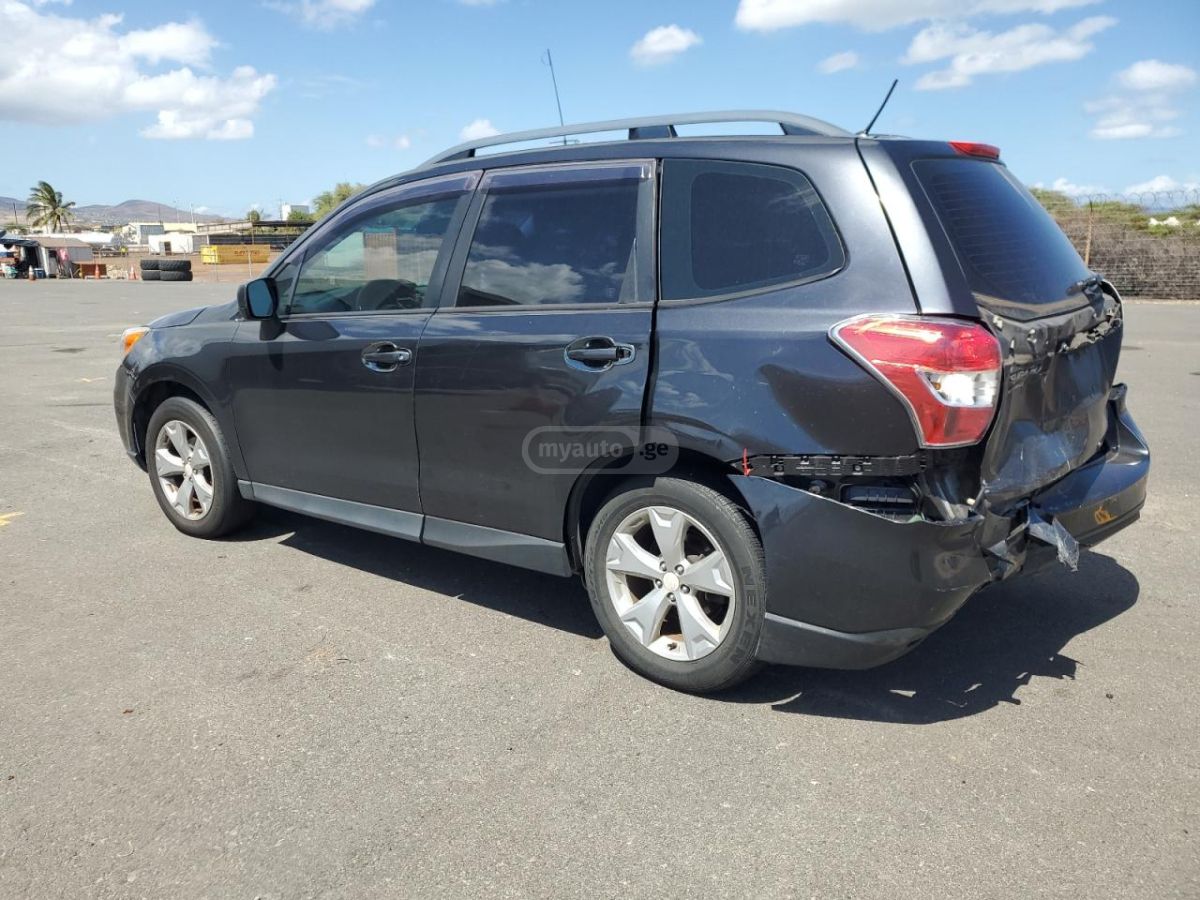 Subaru Forester 2015 — photo 2