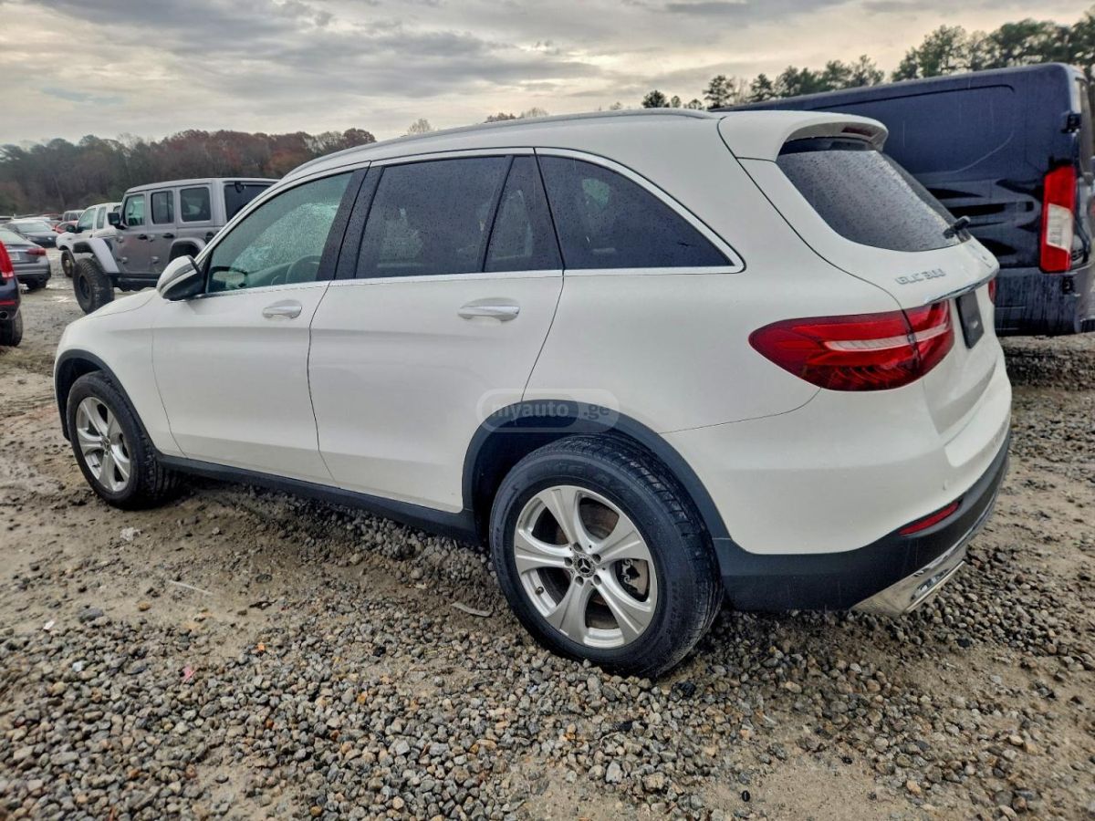 Mercedes-Benz CLA 250 2018 — photo 2