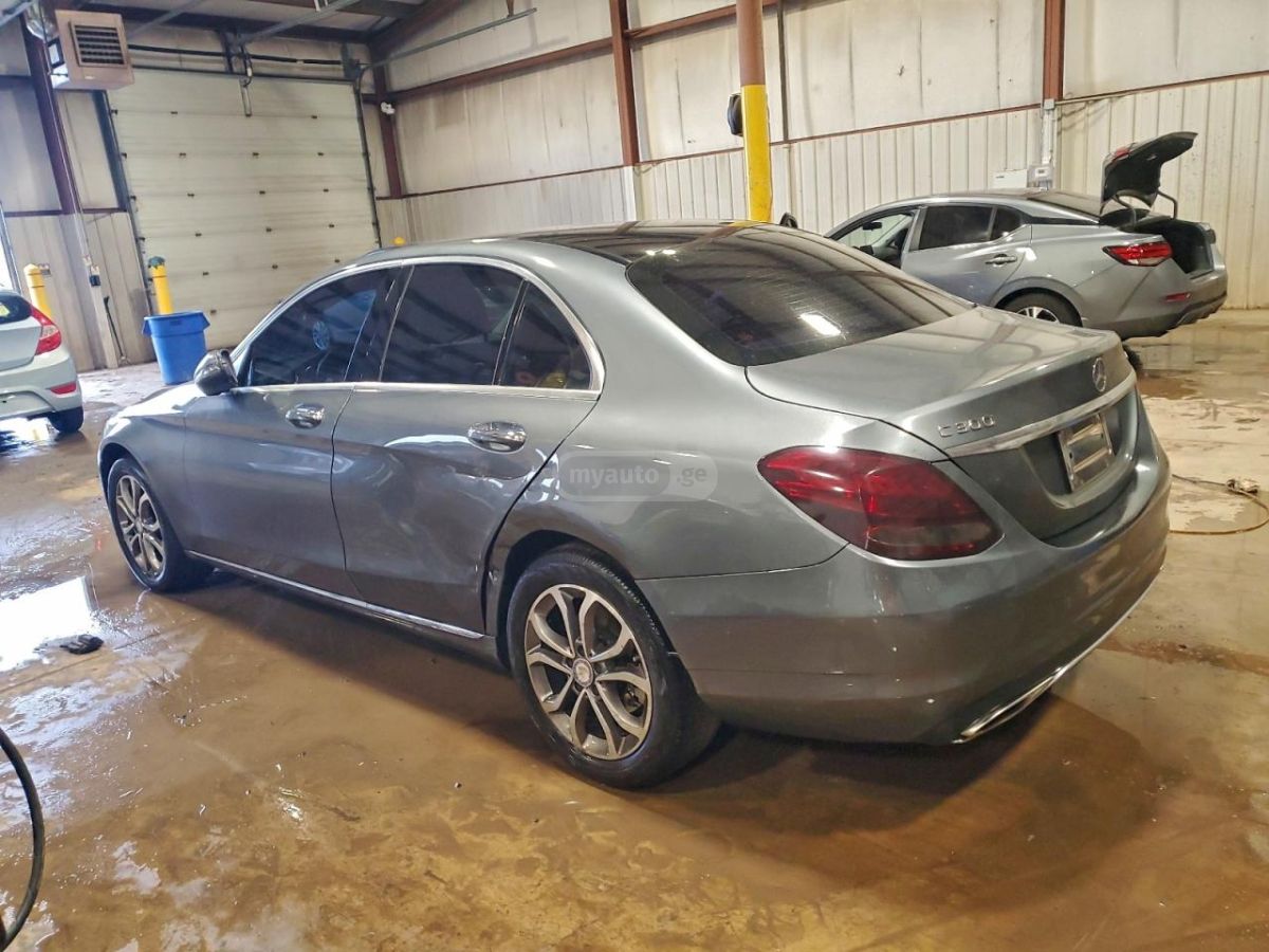 Mercedes-Benz C 30 AMG 2017 — photo 2