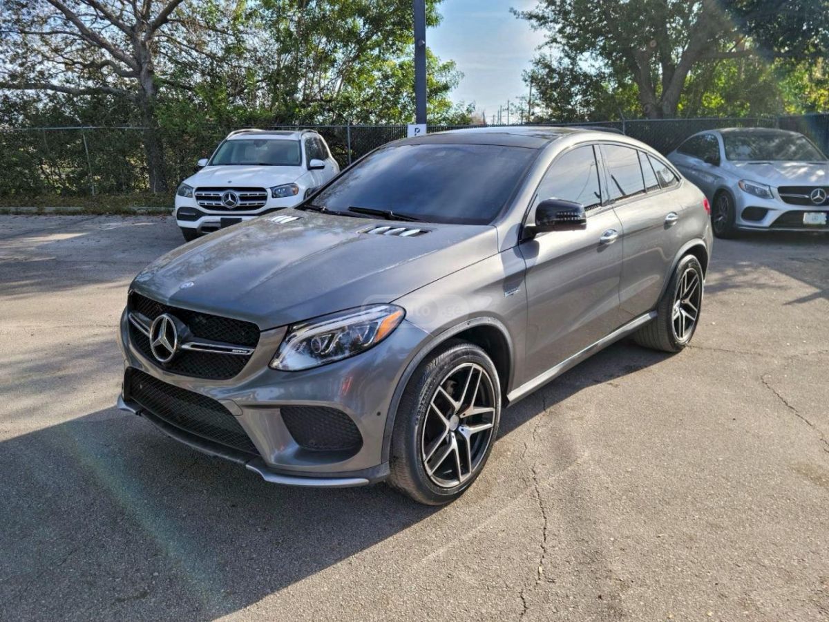Mercedes-Benz GLE 350 2017 — photo 2