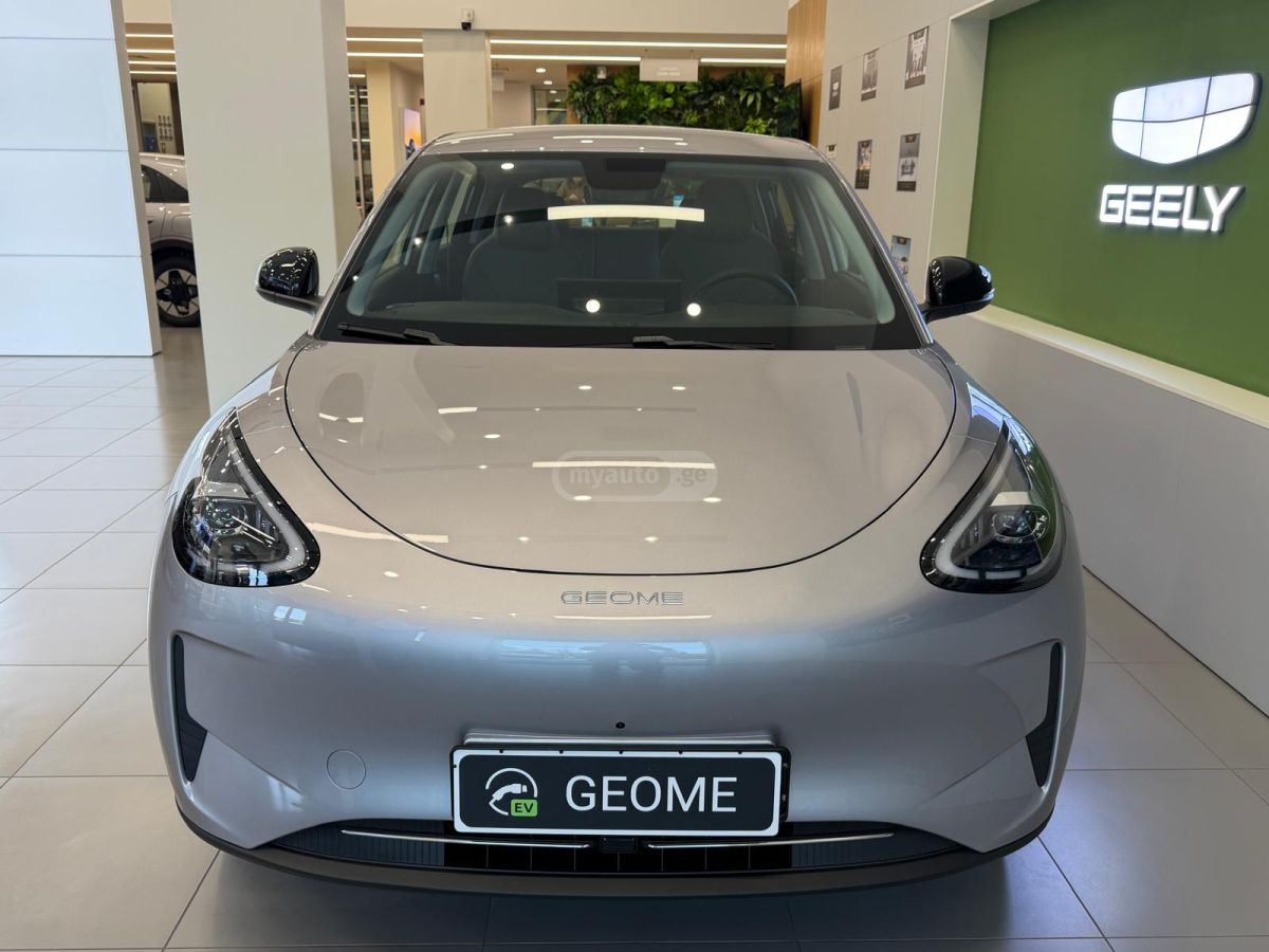 Geely Geometry C 2025 — photo 2