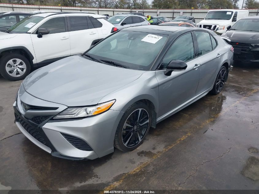 Toyota Camry 2020 — photo 2