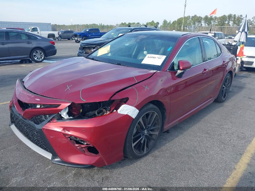 Toyota Camry 2018 — photo 2