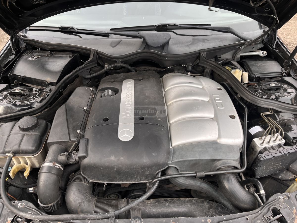 Mercedes-Benz C 220 2001 — photo 2