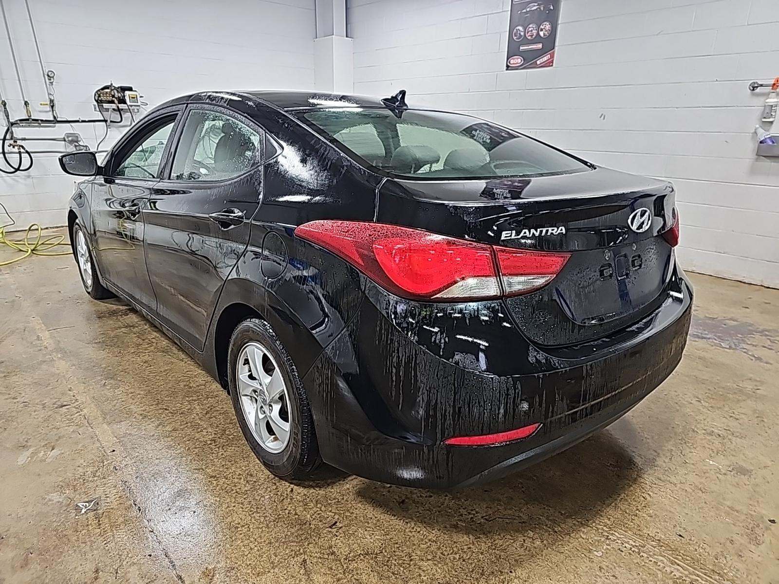 Hyundai Elantra 2014 — photo 2