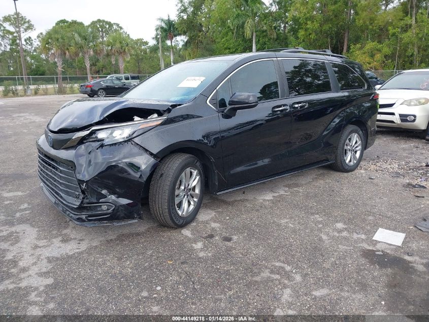 Toyota Sienna 2022 — photo 2