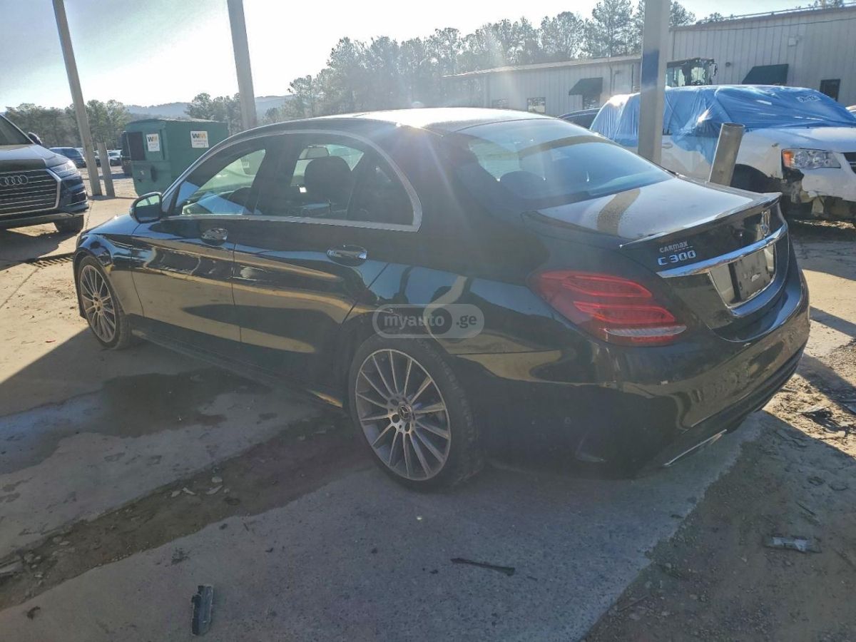 Mercedes-Benz C 30 AMG 2018 — photo 2