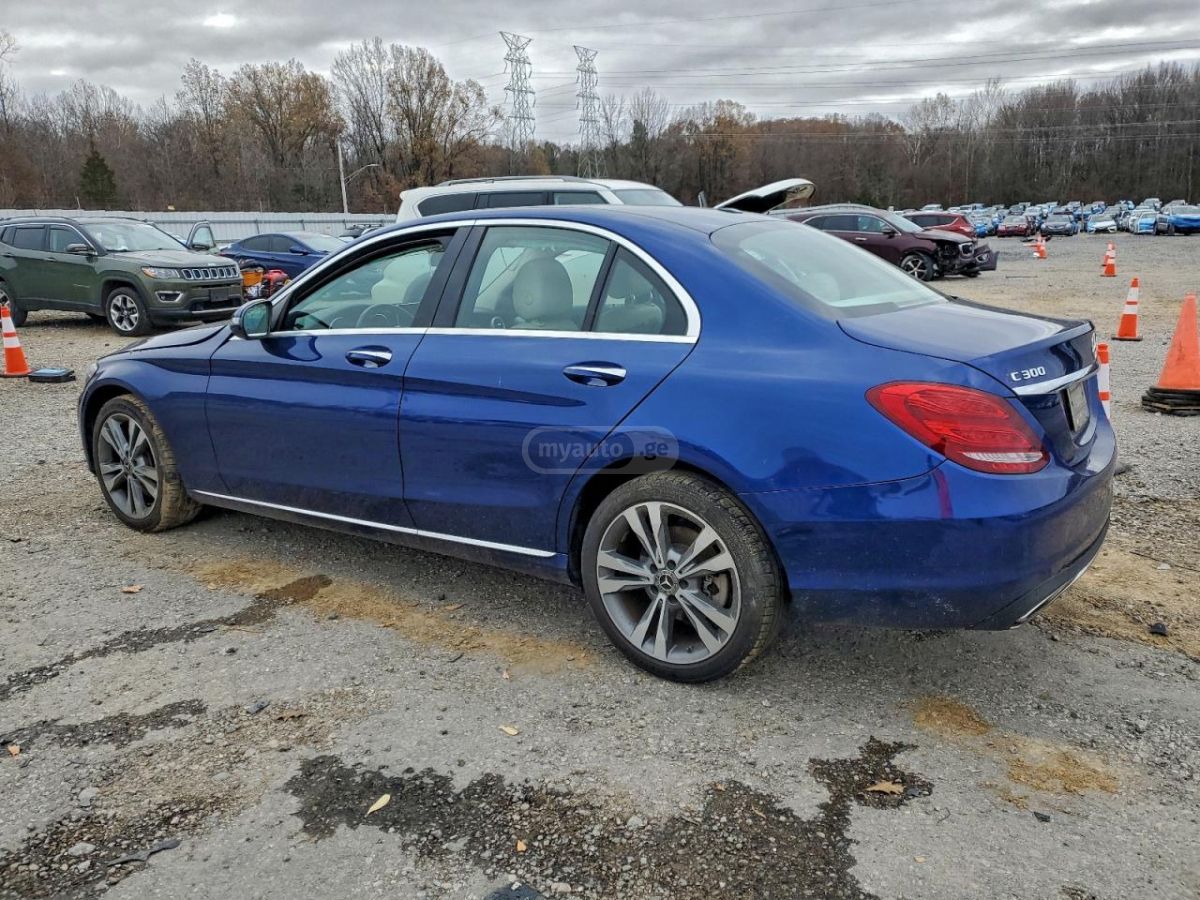Mercedes-Benz C 30 AMG 2017 — photo 2