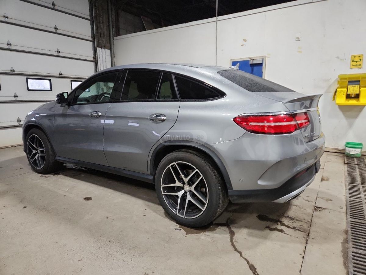 Mercedes-Benz GLE 350 2016 — photo 2