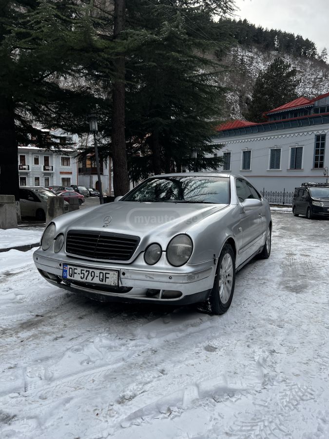 Mercedes-Benz CLK 200