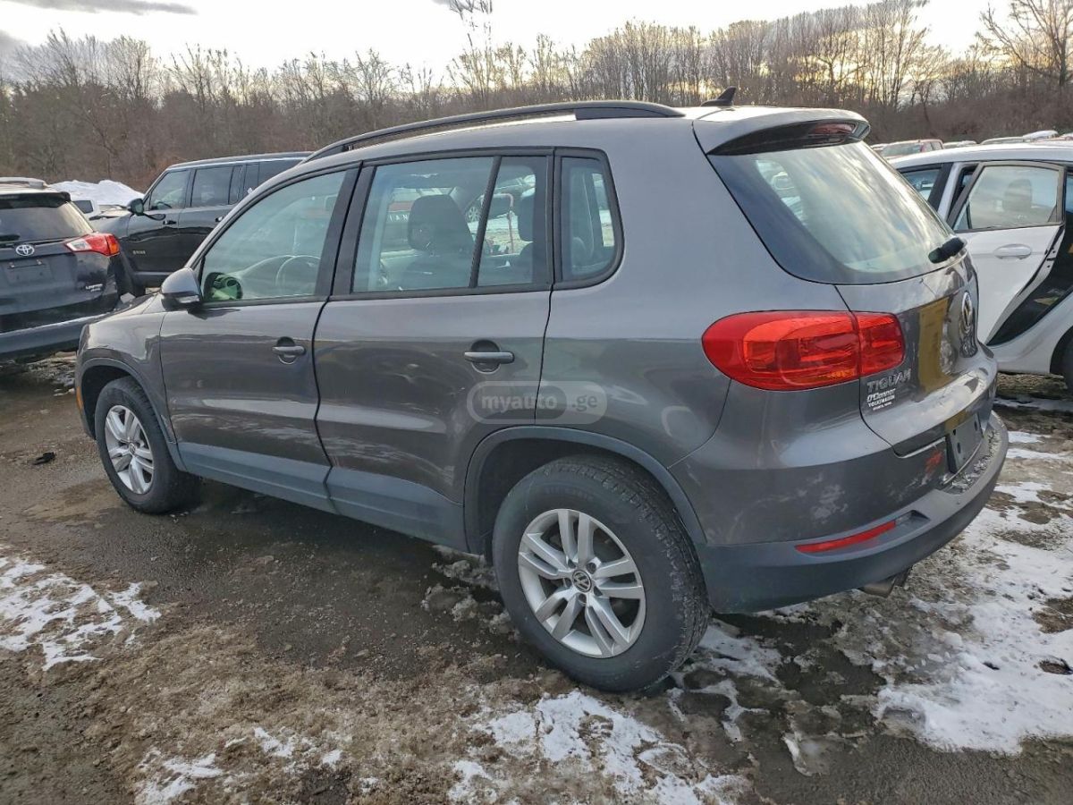 Volkswagen Tiguan 2015 — photo 2