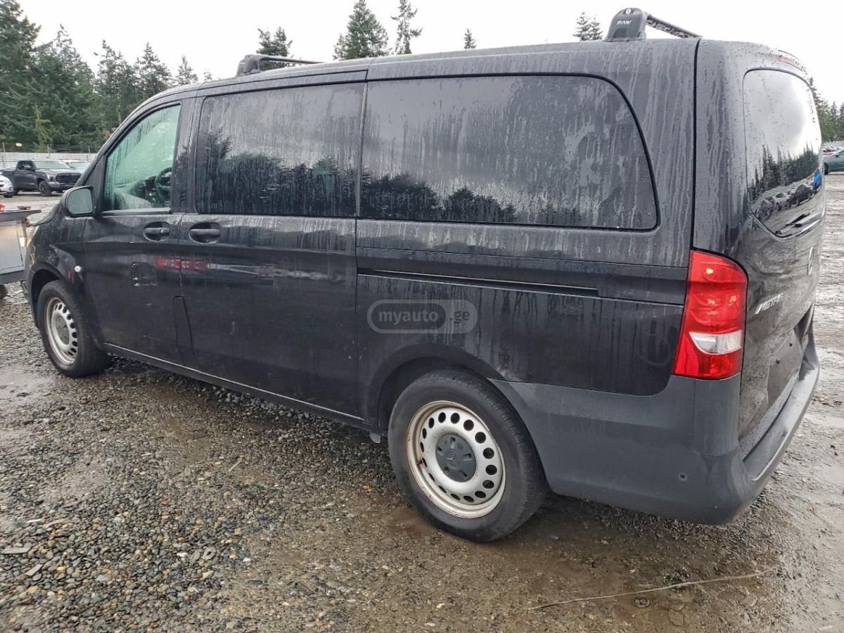 Mercedes-Benz Metris Passenger Van 2016 — photo 2