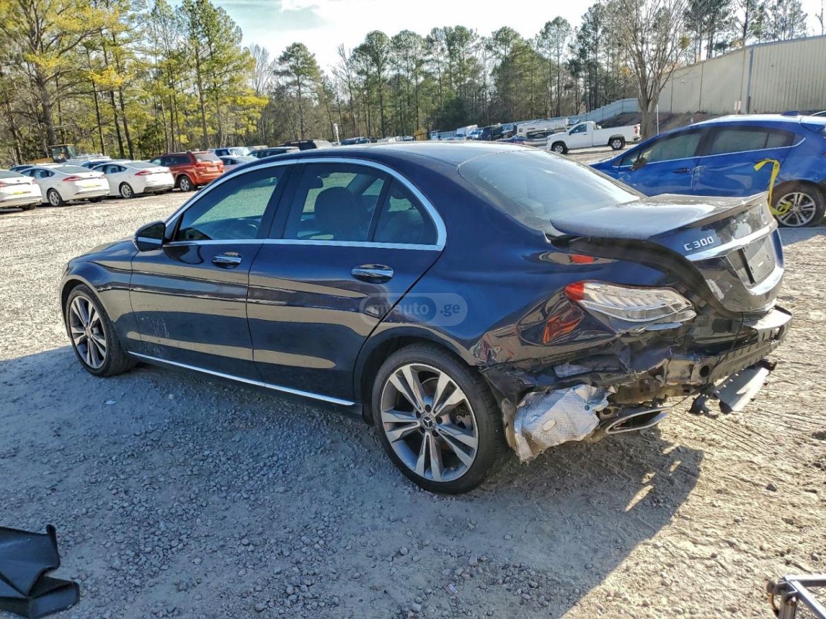 Mercedes-Benz C 30 AMG 2017 — photo 2