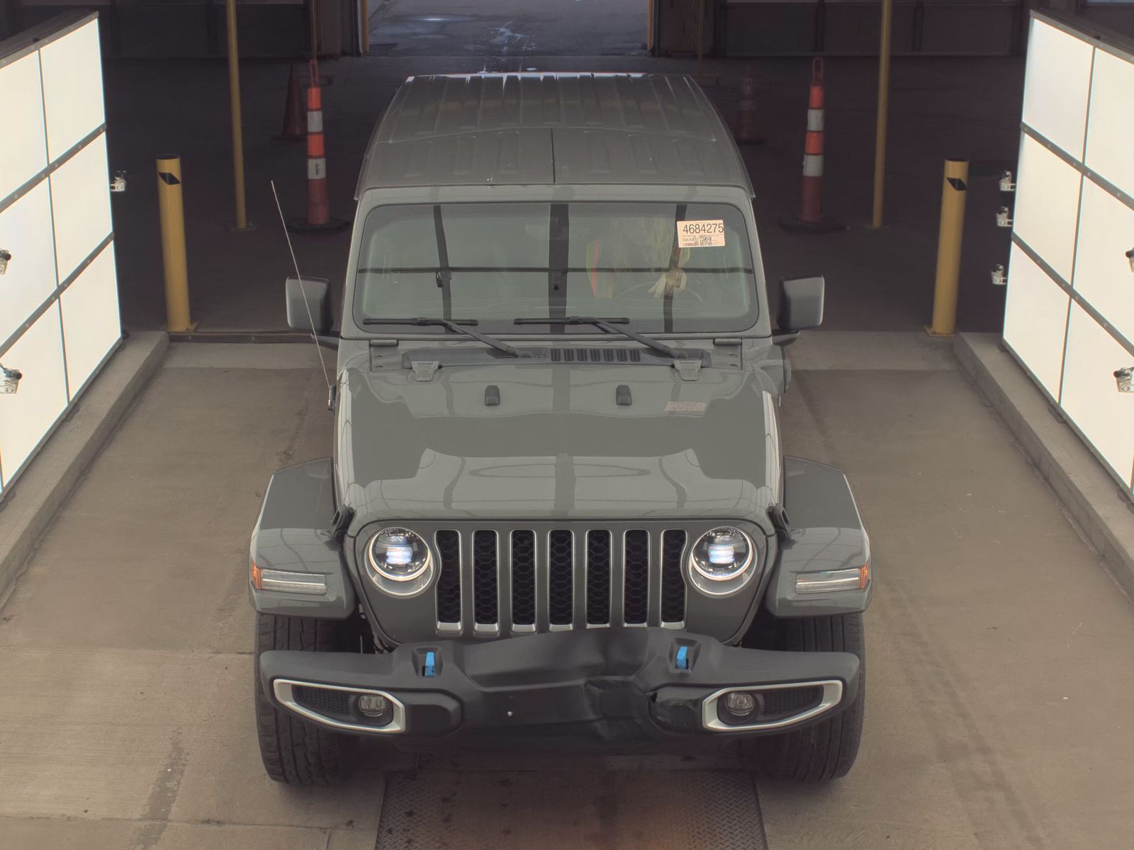 Jeep Wrangler 2023 — photo 2