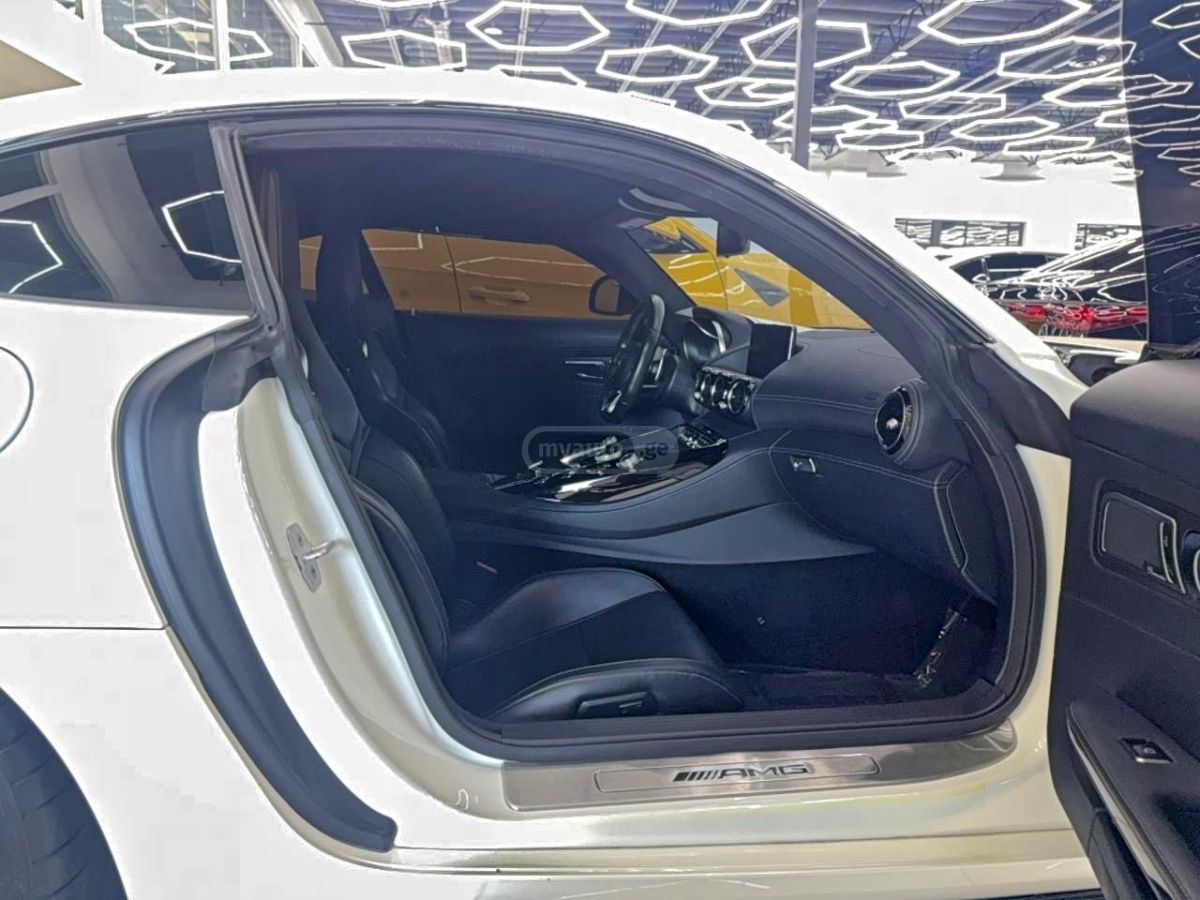 Mercedes-Benz AMG GT 2017 — photo 2