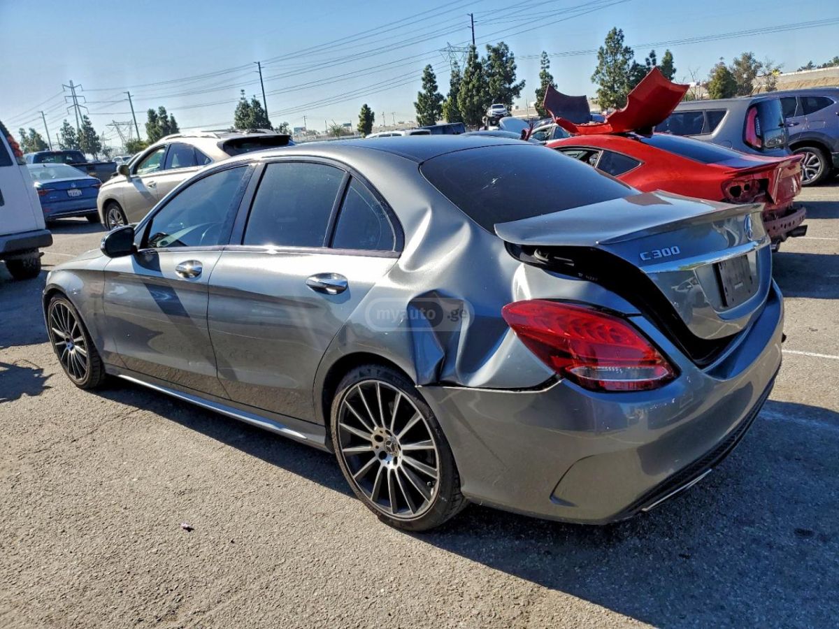 Mercedes-Benz C 30 AMG 2017 — photo 2