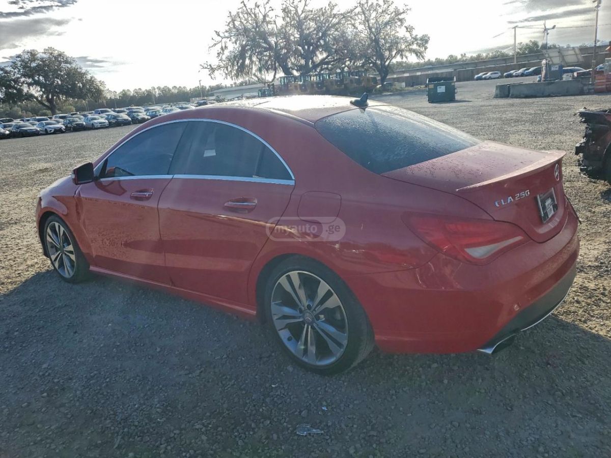 Mercedes-Benz CLA 250 2015 — photo 2
