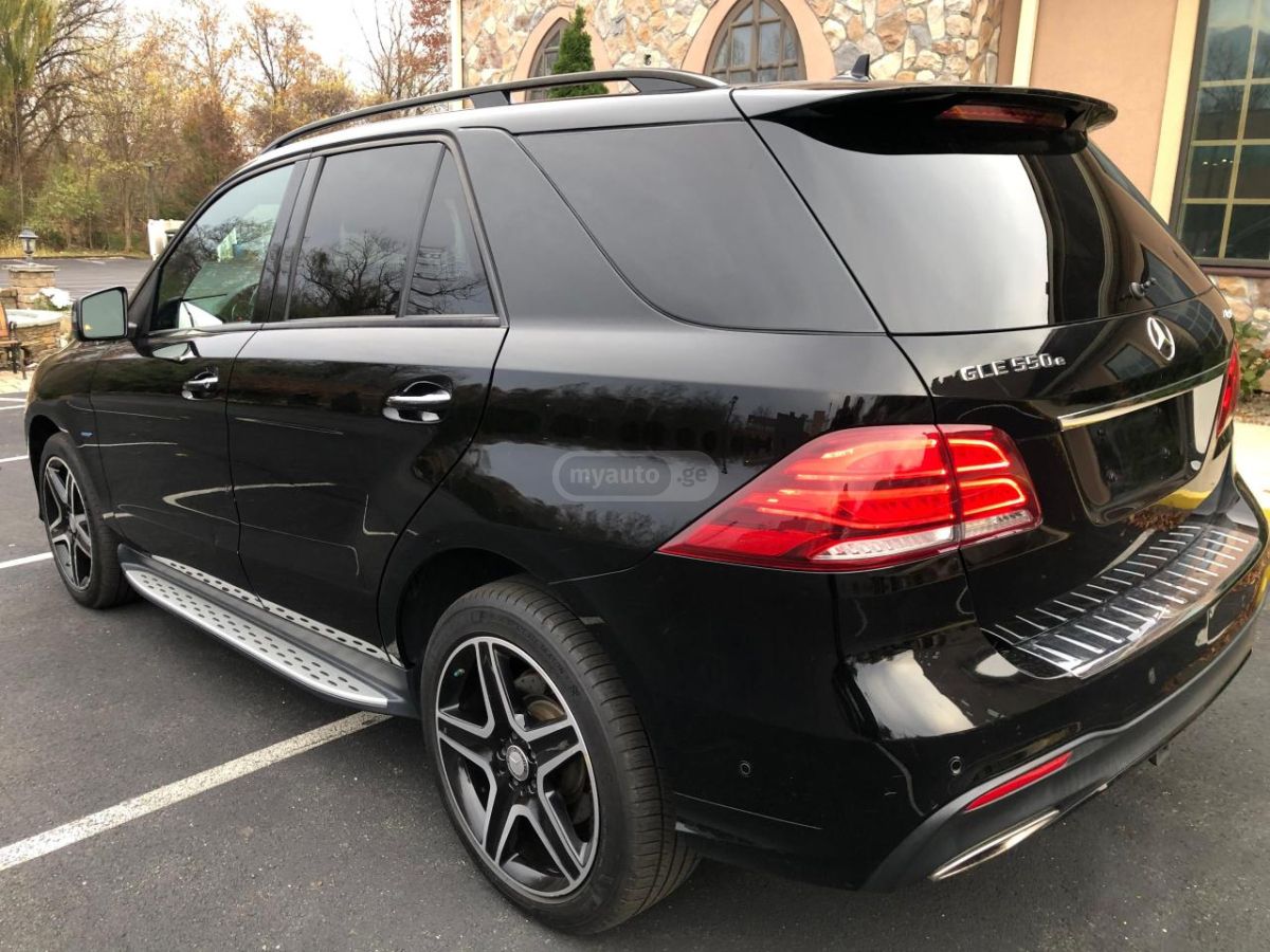 Mercedes-Benz GLE 350 2017 — photo 2