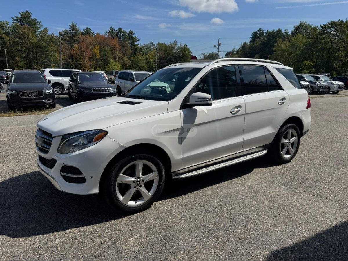 Mercedes-Benz GLE 350 2018 — photo 2