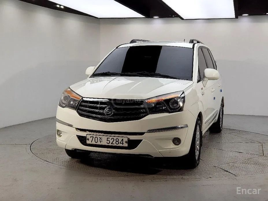 Ssangyong Turismo 2014 — photo 2