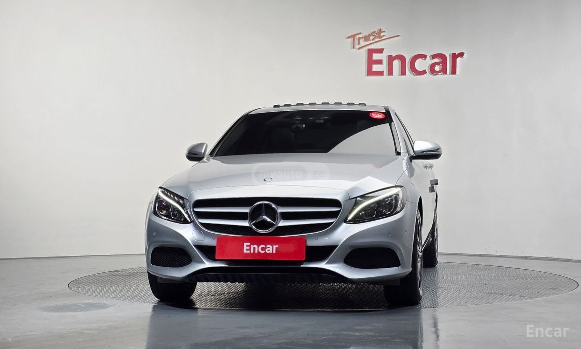 Mercedes-Benz C 200 2016 — photo 2