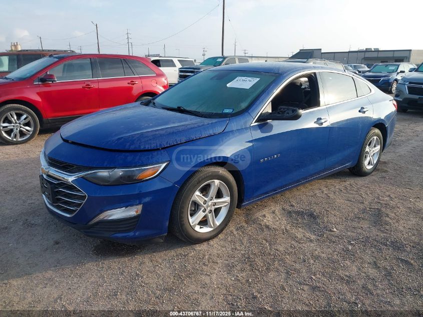 Chevrolet Malibu 2023 — photo 2