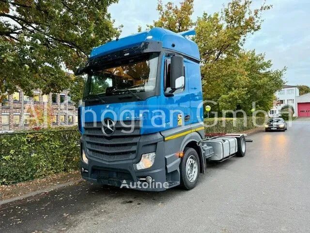 Mercedes-Benz Actros 2018 — photo 2