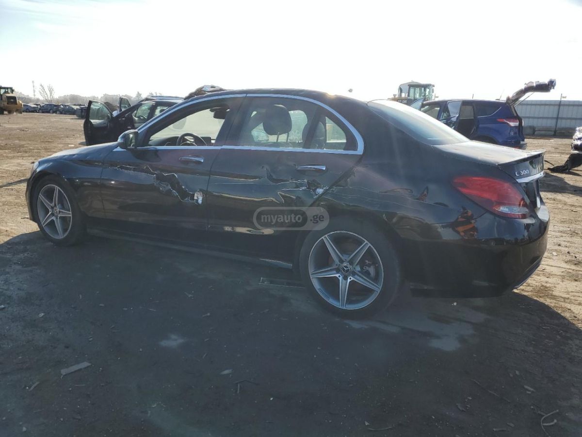 Mercedes-Benz C 30 AMG 2018 — photo 2