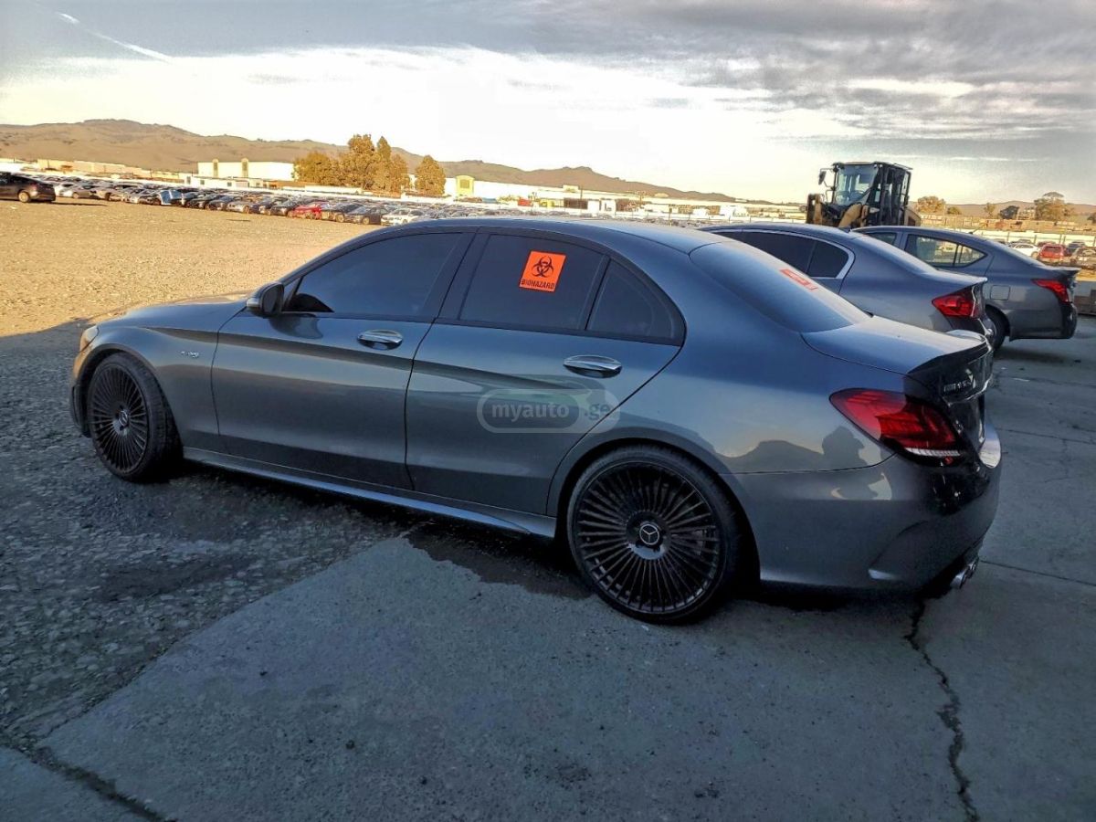 Mercedes-Benz C 43 AMG 2019 — photo 2