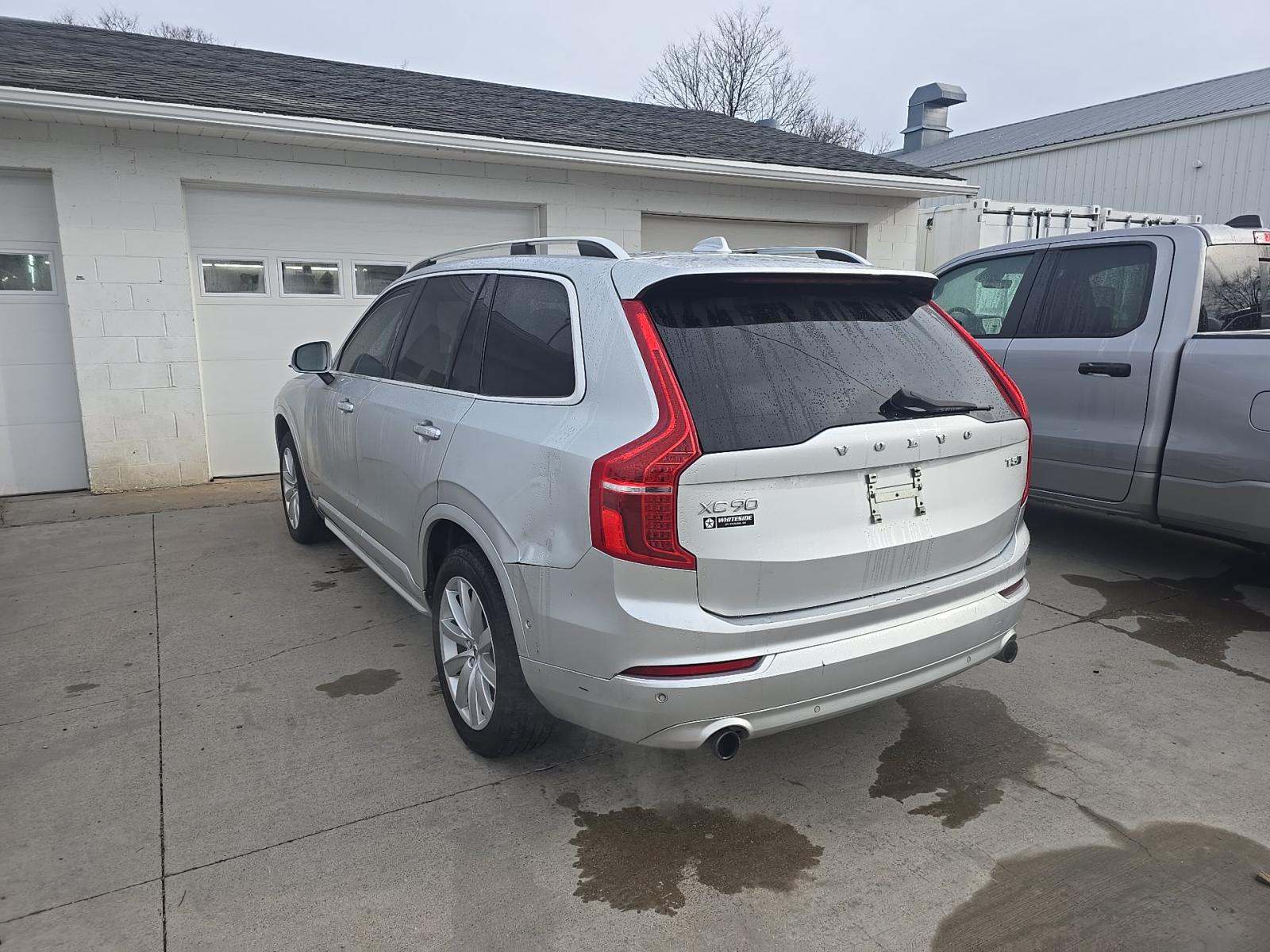 Volvo XC 90 2018 — photo 2