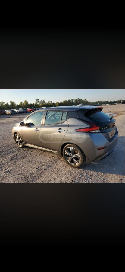 Nissan Leaf 2020 — photo 2