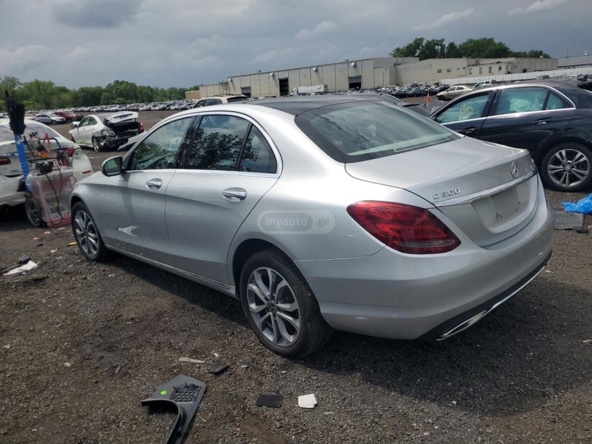 Mercedes-Benz C 30 AMG 2017 — photo 2