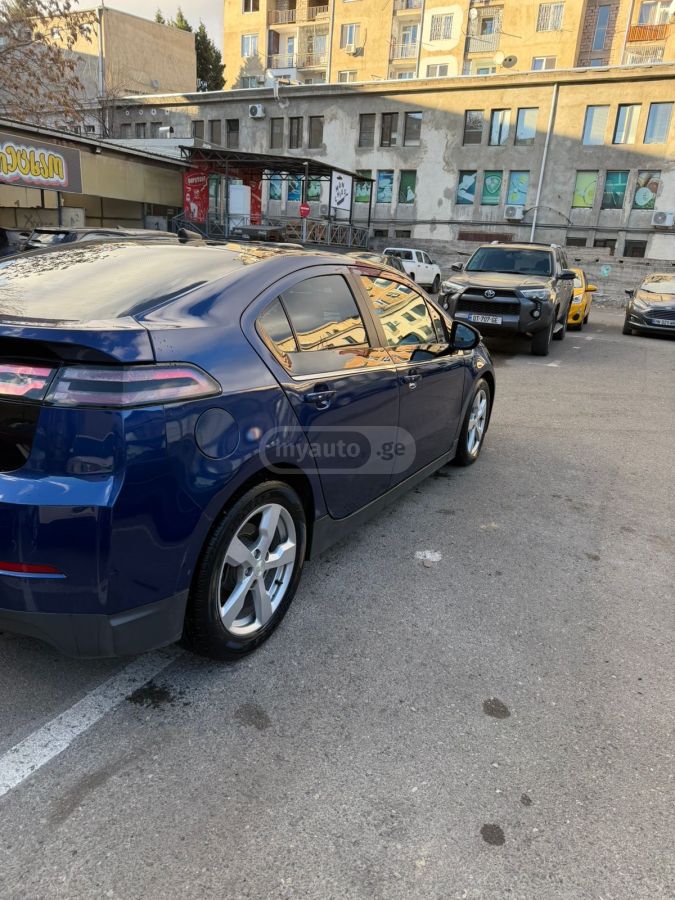 Chevrolet Volt 2013 — photo 2