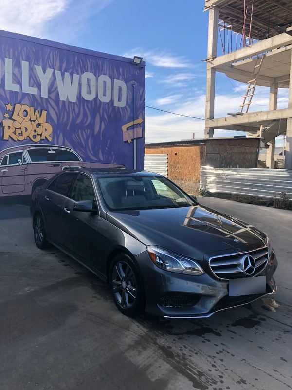 Mercedes-Benz E 220
