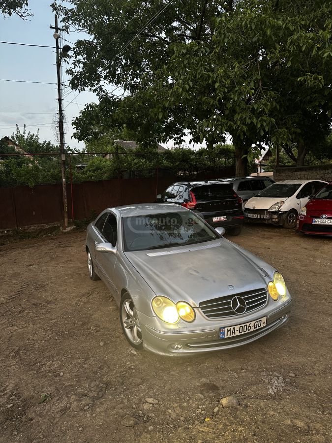 Mercedes-Benz CLK 200