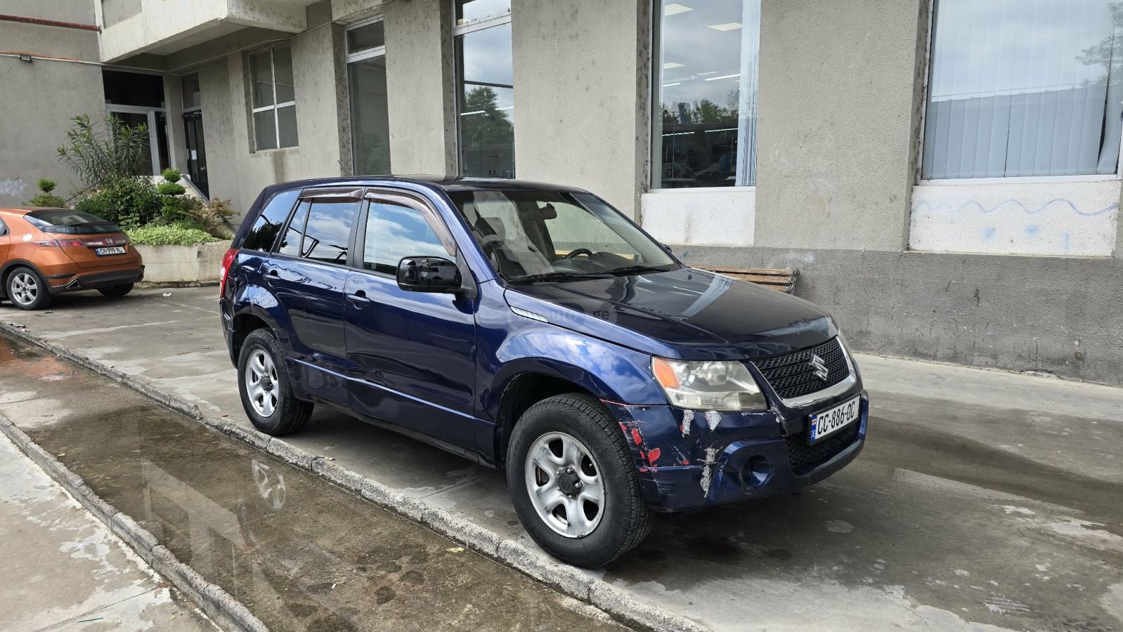 Suzuki Grand Vitara 2011 — photo 2