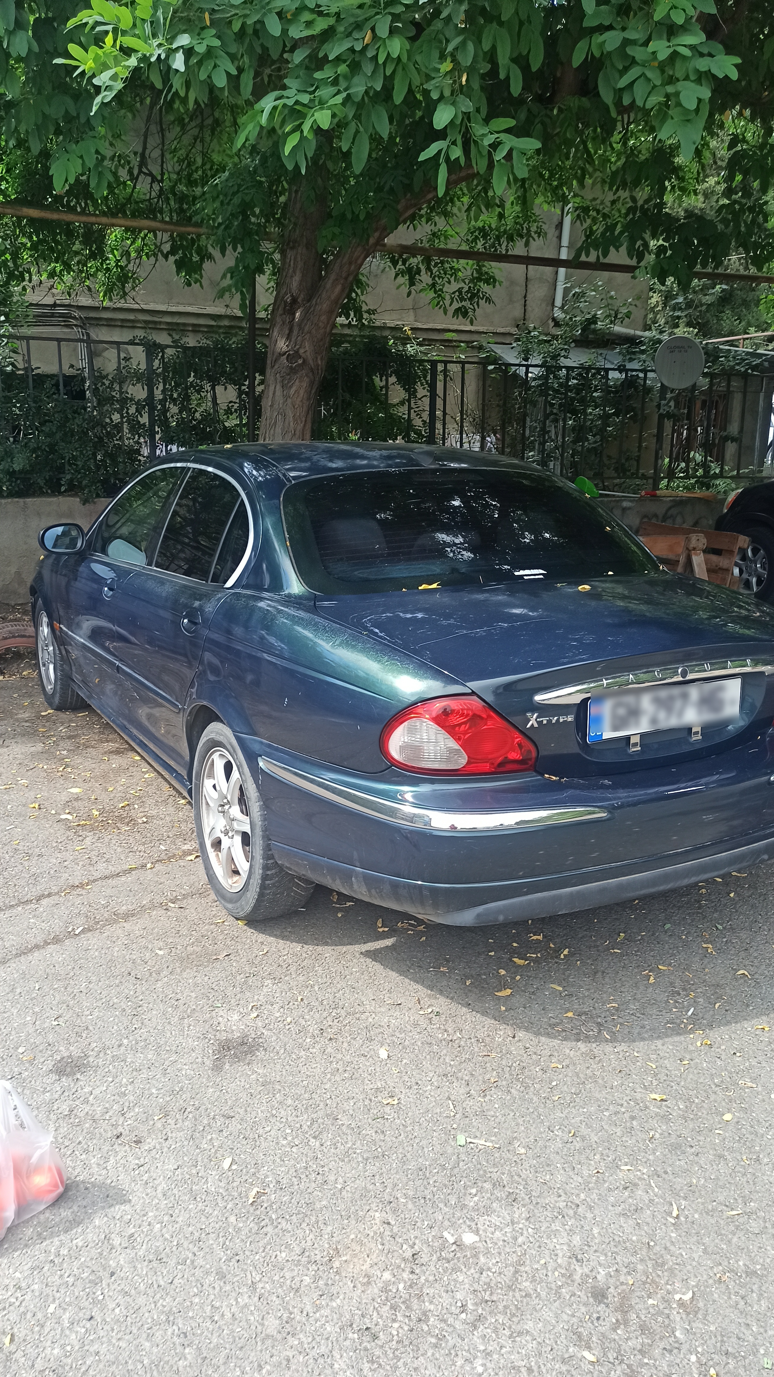 Jaguar X-Type