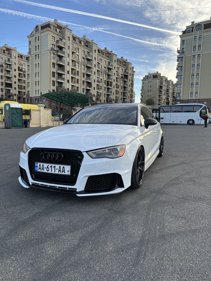 Audi A3 2015 — photo 2